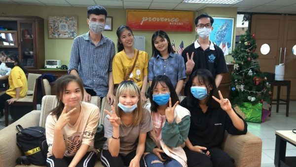 Du học sinh Việt Nam giao lưu cùng các sinh viên Đài Loan yêu thích tiếng Việt.